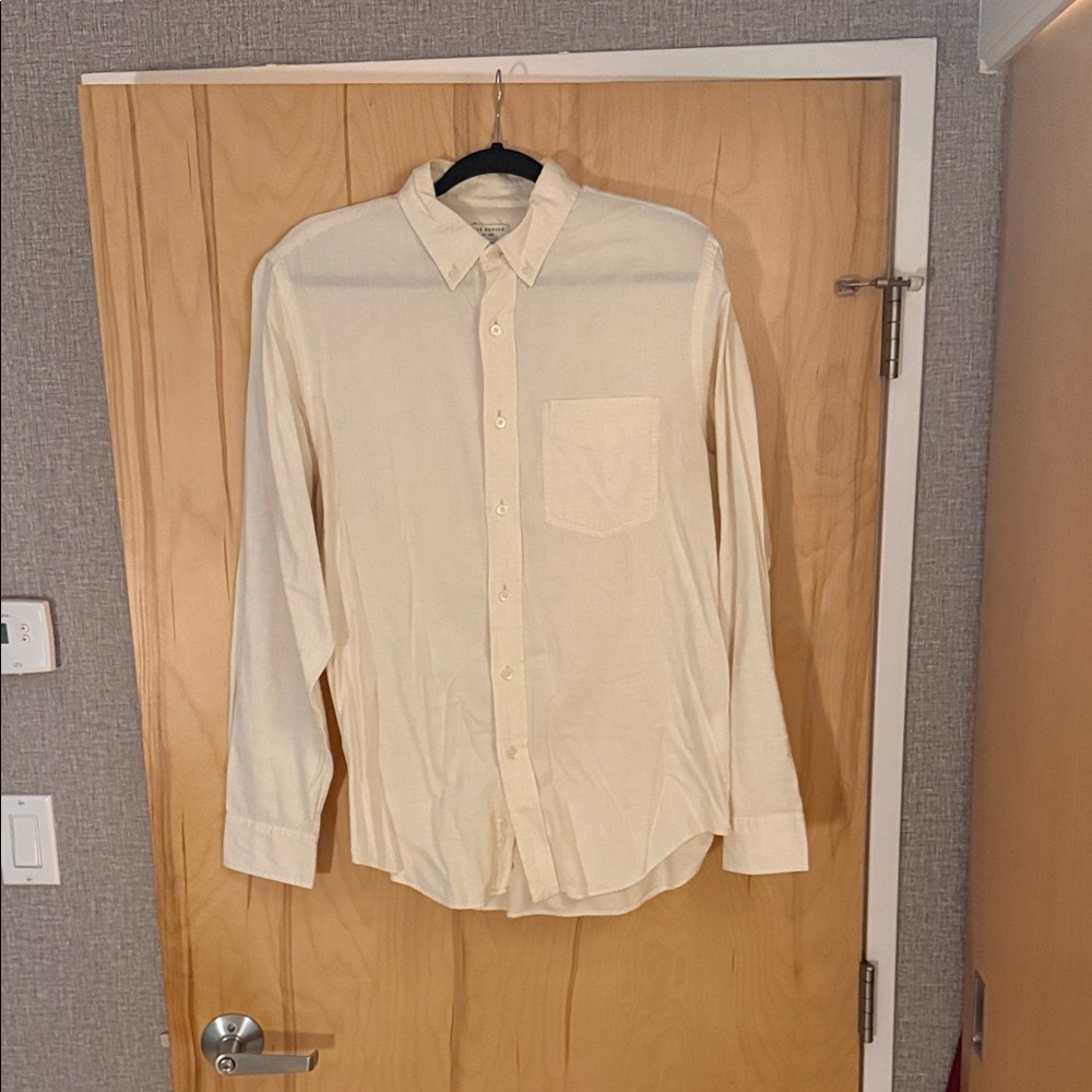 Club Monaco Men's Button Down Flannel Cream Shirt
